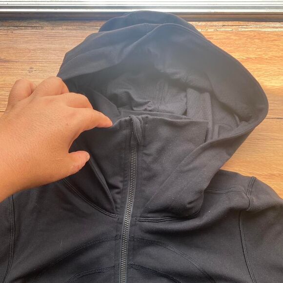 Lululemon Women's Black and Grey Jacket - Picture 8 of 8